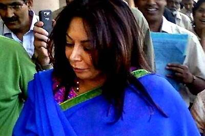 Name officers who will scan Nira Radia tapes: SC