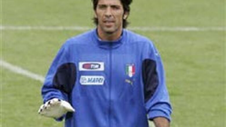 Buffon rejoins squad after questioning