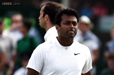 Paes-Stepanek bow out in semis at Wimbledon after straight-set defeat