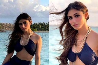 Mouni Roy Looks Smoking Hot As She Poses Seductively in Bikinis in New Instagram Post; See Pics