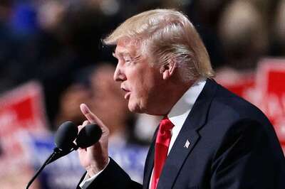 Trump Asks Russia to Find 30,000 Missing Emails of Clinton