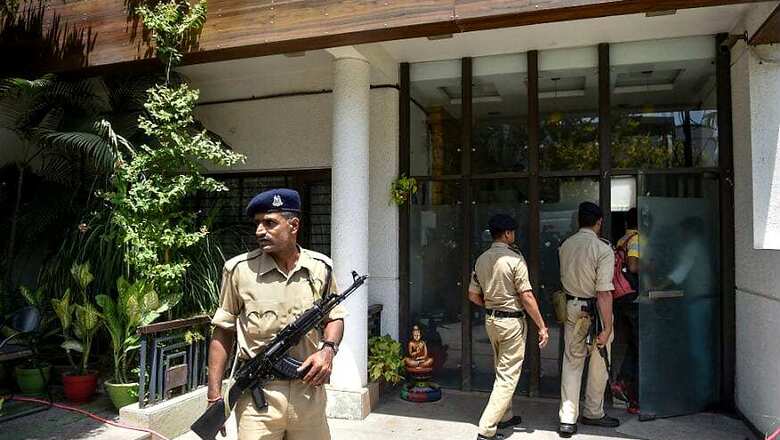 I-T Raids Expose Rs 281 Cr 'Collection Racket' in MP, Cash Trail Leads Sleuths to Ahmed Patel's Aide in Delhi