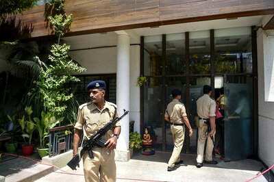 I-T Raids Expose Rs 281 Cr 'Collection Racket' in MP, Cash Trail Leads Sleuths to Ahmed Patel's Aide in Delhi