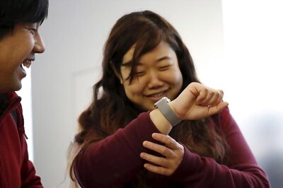 Court Battle, Trade War And 5G Spell Tough 2019 For Apple in China