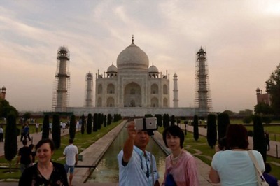 Taj Mahal in Danger, Waqf Board Member Tells International Monuments Body