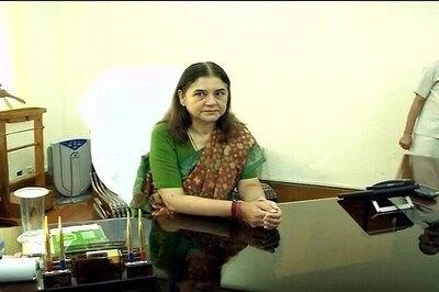 Maneka Meets Twitter Execs, Gets Backing To End Online Trolls