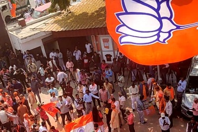 UP Assembly Polls 2022: Only Four Turncoats Make it to State Legislature