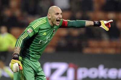 Milan's Christian Abbiati signs 1-year contract extension