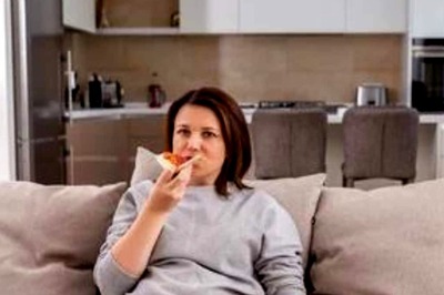 How Emotional Eating May Leave You Overweight