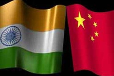 India discusses stapled visa, UNSC with China