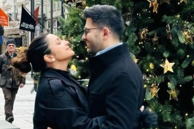 Parineeti Chopra Hugs Hubby Raghav Chopra Tighly as They Enjoy Christmas in London, Says ‘Falling On My…’; Photo