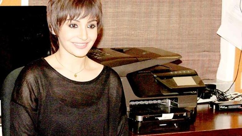 Snapshot: Anushka Sharma sports short crop, torn jeans at the launch of new 'PK'poster