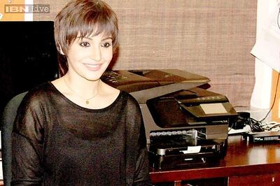 Snapshot: Anushka Sharma sports short crop, torn jeans at the launch of new 'PK'poster