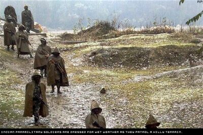 Pak violates ceasefire, fires at Indian posts