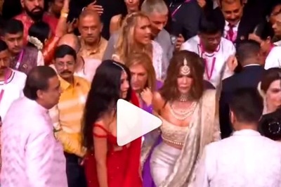 From John Kerry to the Kardashians, How Ambani Family Members Welcomed Guests from Abroad | WATCH Full Video