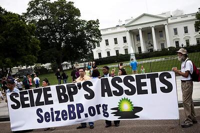 US bans BP from new contracts after spill deal