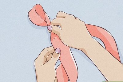How to Make a Bow for a Christmas Tree Topper