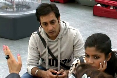 Bigg Boss: I am losing my self respect, says Rajeev