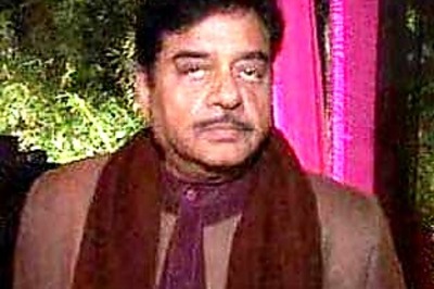 Stills from Shatrughan-starrer Rakta Charitra