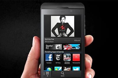 BlackBerry announces EMI schemes for BlackBerry Z10, Curve 9220