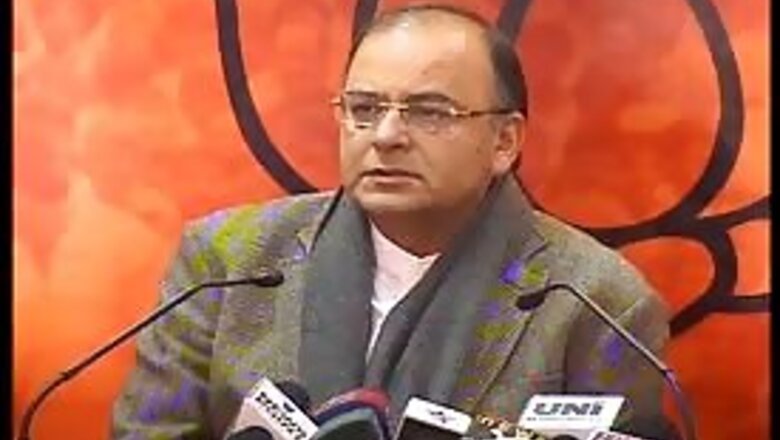 Defence minister visits LoC in Kashmir