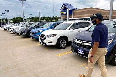 Pandemic revs up race for U.S. online car sales