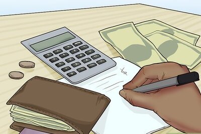 How to Tip During Holidays
