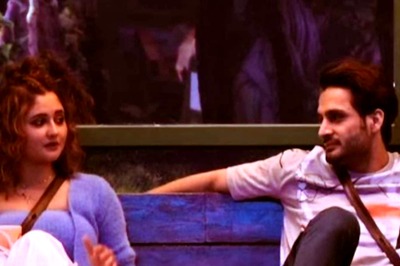 Bigg Boss 15: Rashami Desai Says 'I Love You' to Umar Riaz Amid Ugly Fight With Devoleena