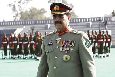 Pakistan Army Chief Confirms Death Sentence of 10 Terrorists