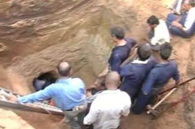 11-yr-old dies after falling into borewell in Gujarat