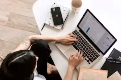 India's Services Sector Growth Hits 13-And-A-Half-Year High in March on Robust Demand Conditions: PMI