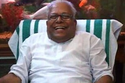 Kerala CPI-M favours status quo, won't dump CM