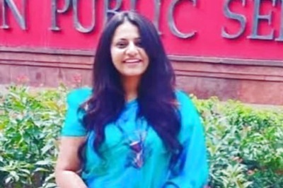 Ex-IAS Trainee Puja Khedkar Moves Delhi HC Against UPSC's Decision Cancelling Her Candidature
