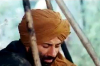 Anil Sharma to Make Gadar 2 with Sunny Deol and Ameesha Patel?