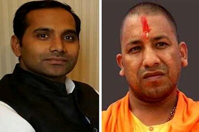 SP Demands Apology From Yogi Adityanath for Allegedly Comparing Samajawadis to Terrorists