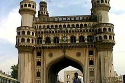 Hyd tense, govt to deploy more forces