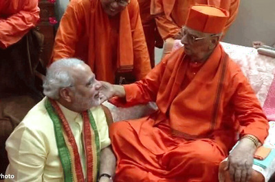Demise of Swami Atmasthananda Ji is a Personal Loss to me: PM Modi