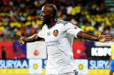 ISL 2015: Reinaldo scores hat-trick as FC Goa thrash Kerala Blasters 5-1 to reach semis