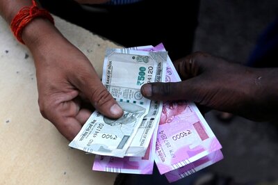 Rupee Rises 13 Paise to 73.15 against US Dollar in Early Trade