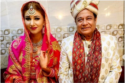 It’s Not as It Looks Like, Says Anup Jalota Clarifying His 'Wedding Pic' with Jasleen Matharu