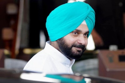 Navjot Singh Sidhu Meets Sonia Gandhi at Her Residence, Reconsidering Ministerial Berth in Punjab Cabinet