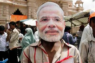 Modi will score a hat-trick in Gujarat: Thackeray