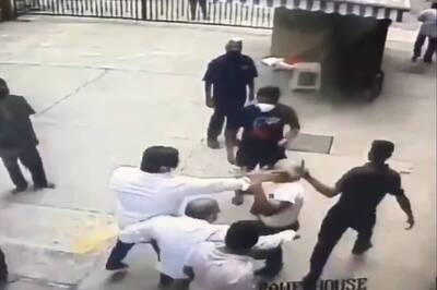 4 Sena Workers Held for Assault on Ex-Navy Officer in Mumbai, Fadnavis Targets Thackeray Over 'Gunda Raj'