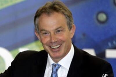 Blair favours urgent action in Iraq