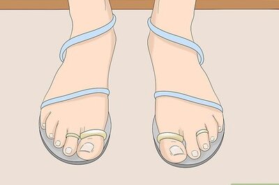 How to Wear a Toe Ring