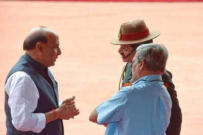 Rajnath, Parrikar Hold Meet to Review Security Situation