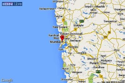 Prayers, church bells herald Christmas in Mumbai