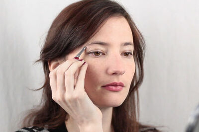 How to Apply Makeup to Small Eyes