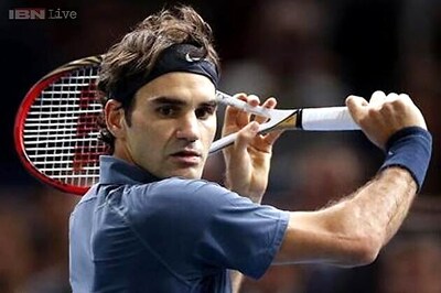 Roger Federer sets up clash with Novak Djokovic in Paris