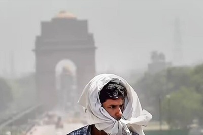 Dusty Winds Push Up Pollution Level in Delhi-NCR; Light Rain Likely But No Respite From Sizzling Heat